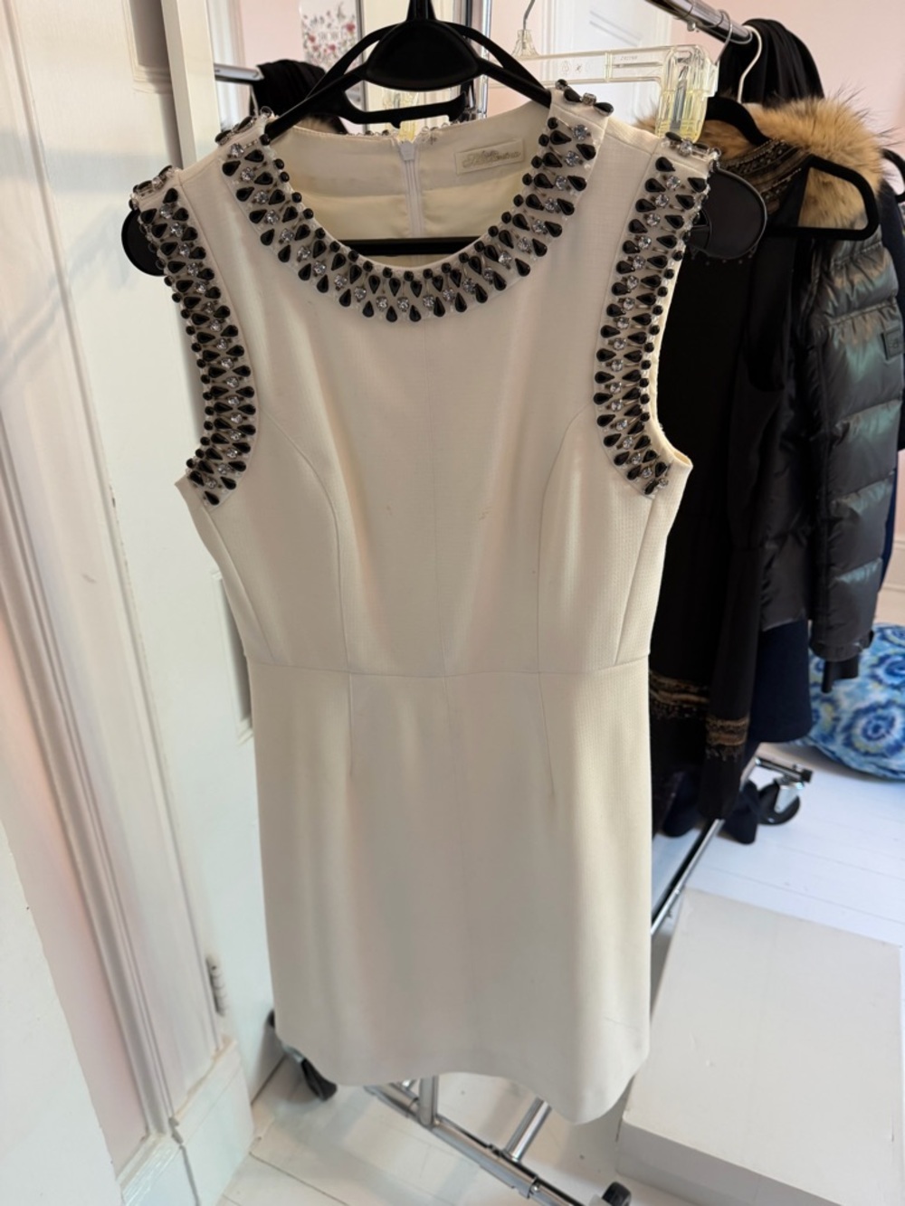 Shoshanna  White Sleeveless Cocktail Dress